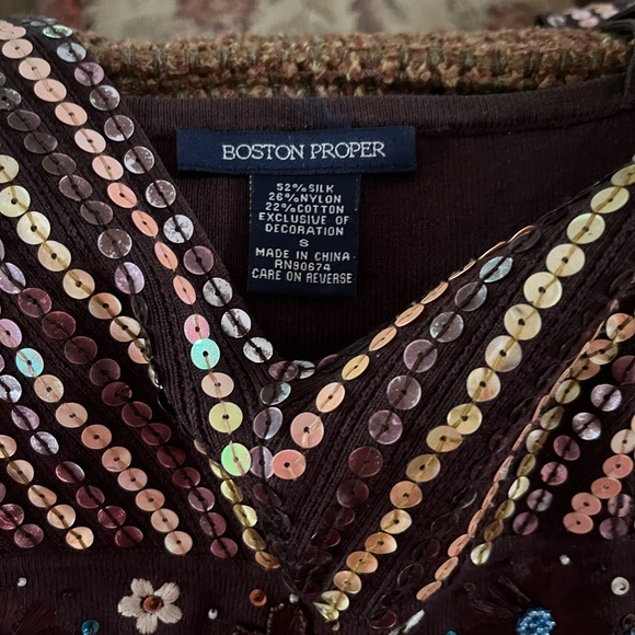Elegant Boston Proper Brown crotchet sequined 2 layer shirt blouse, size Small - Picture 4 of 4